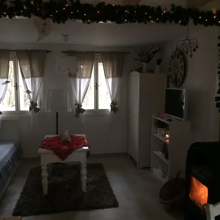 בקתה Monika *